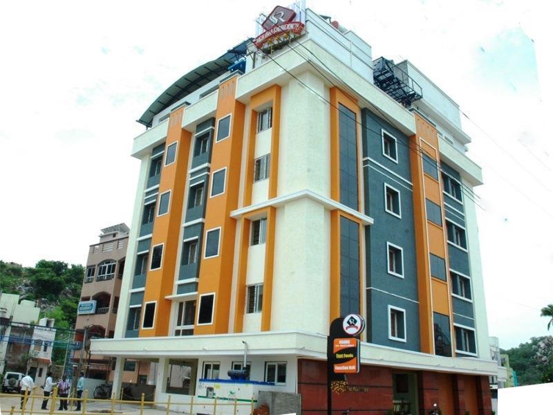 Ssr Hotel סריקאלהסטי מראה חיצוני תמונה